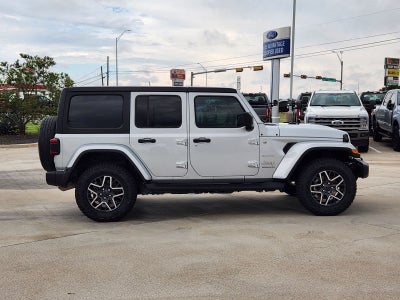 2024 Jeep Wrangler Sahara