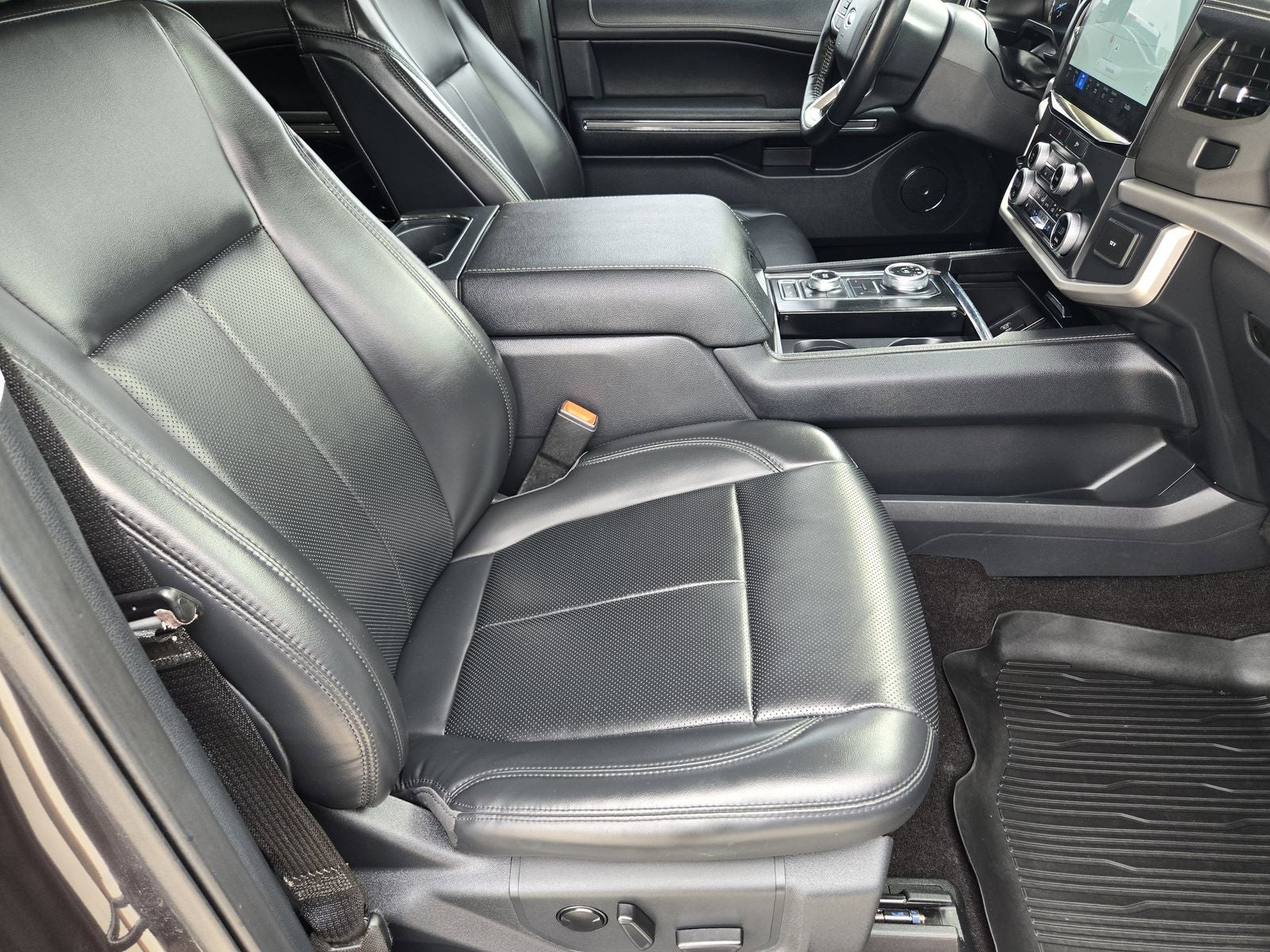2022 Ford Expedition Max XLT