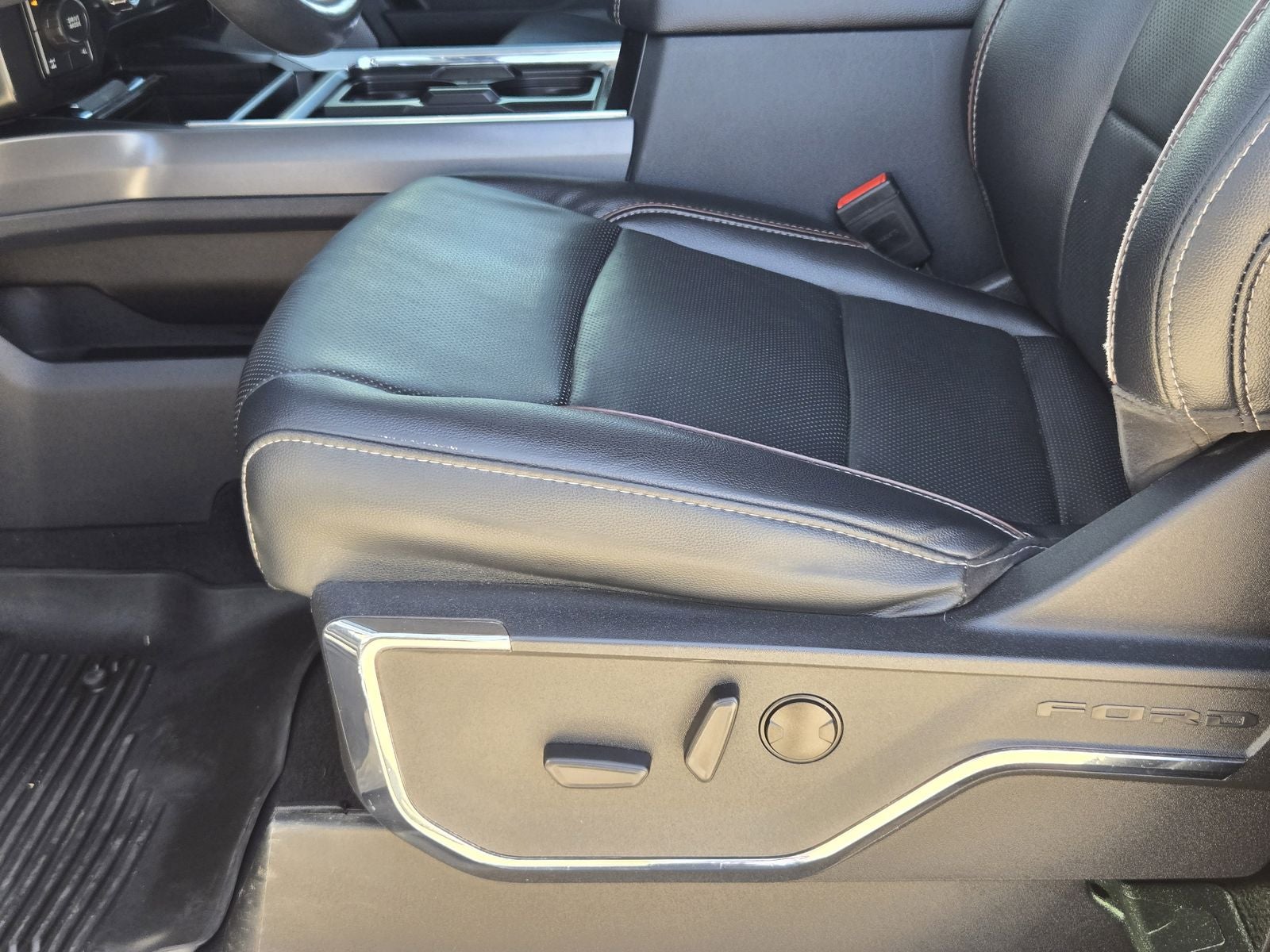 2024 Ford F-350SD Lariat