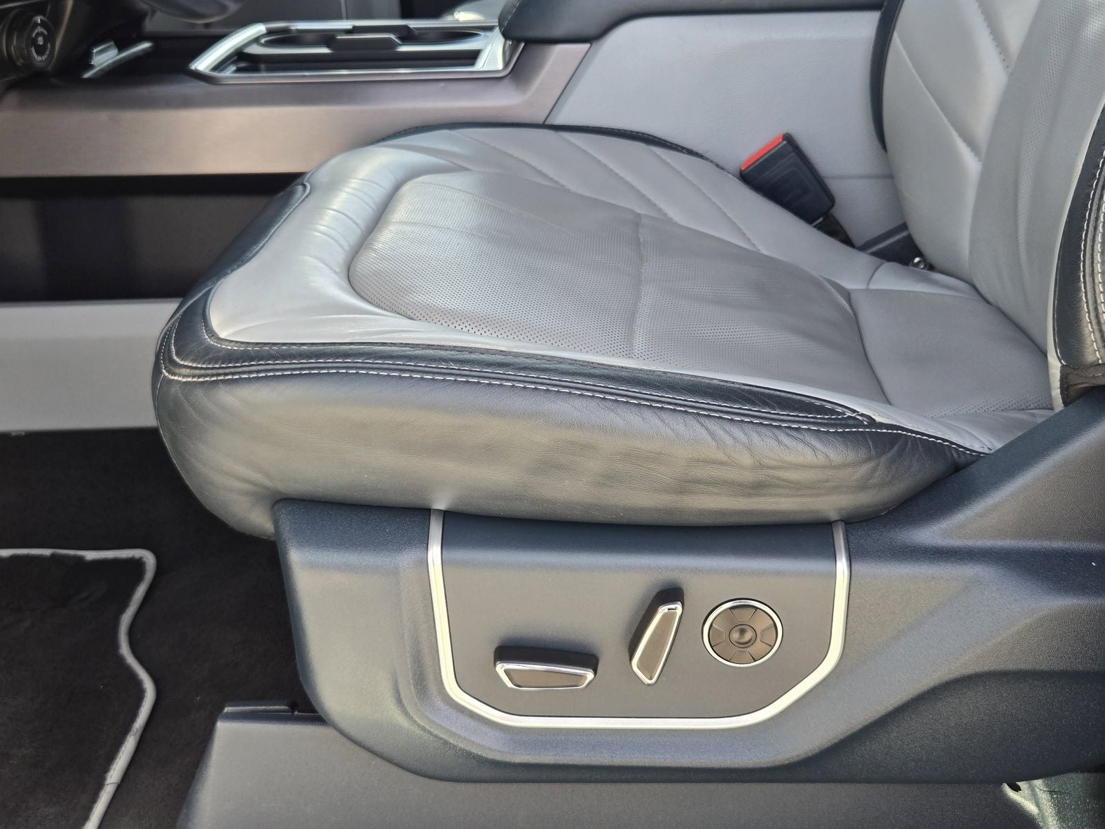 2022 Ford F-450SD Limited DRW