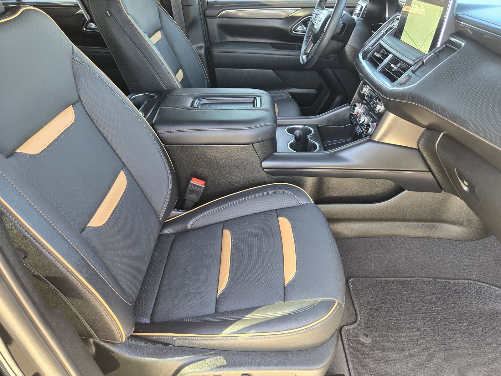 2023 GMC Yukon XL AT4