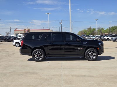 2023 GMC Yukon XL AT4