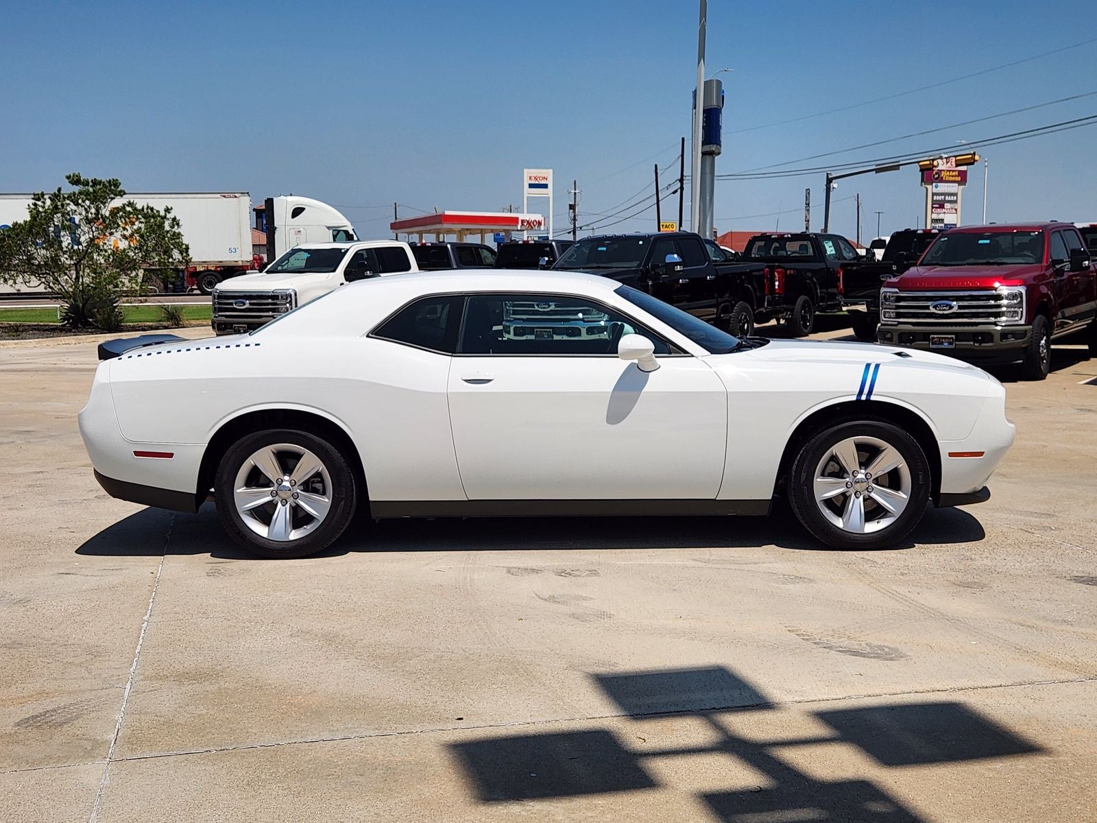 2023 Dodge Challenger SXT