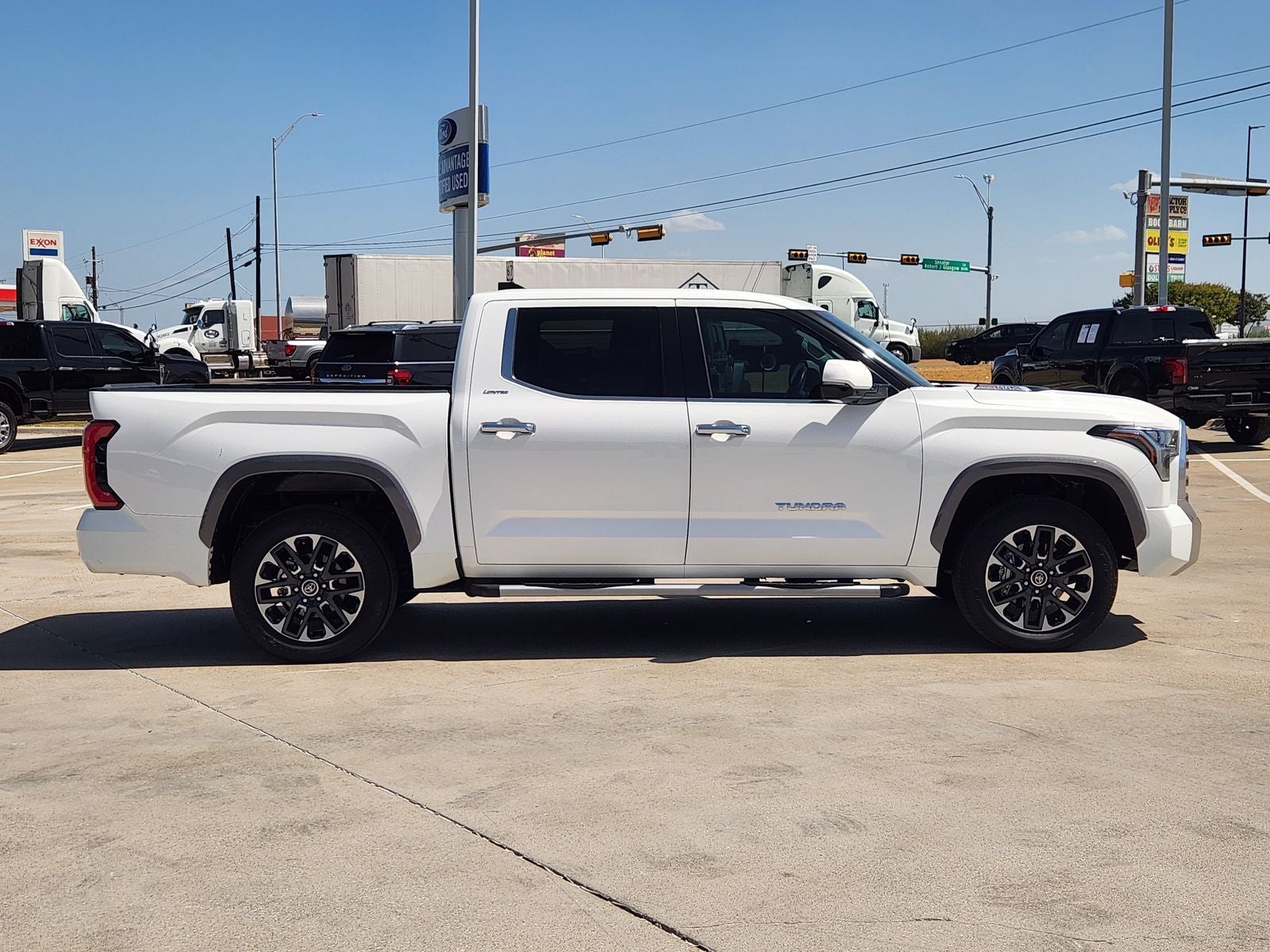 2023 Toyota Tundra Hybrid Limited