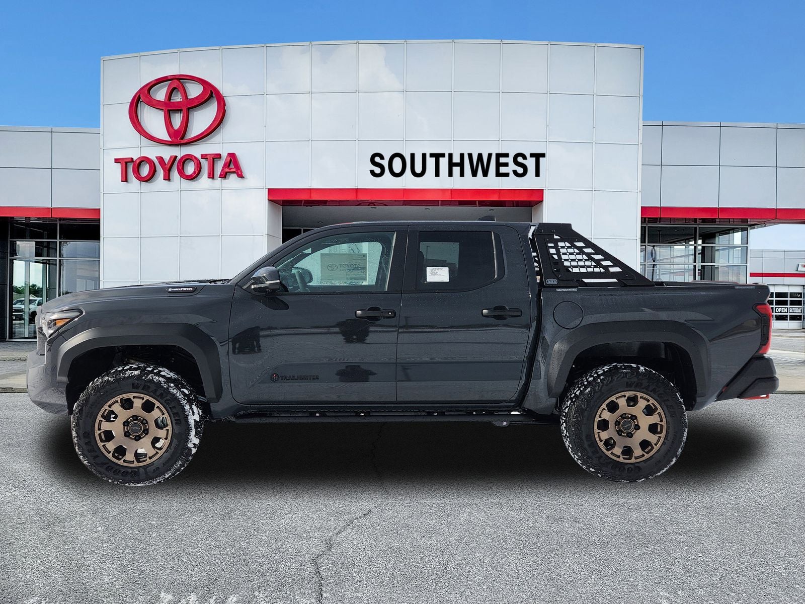 2026 Toyota Tacoma i-FORCE MAX Tacoma Trailhunter