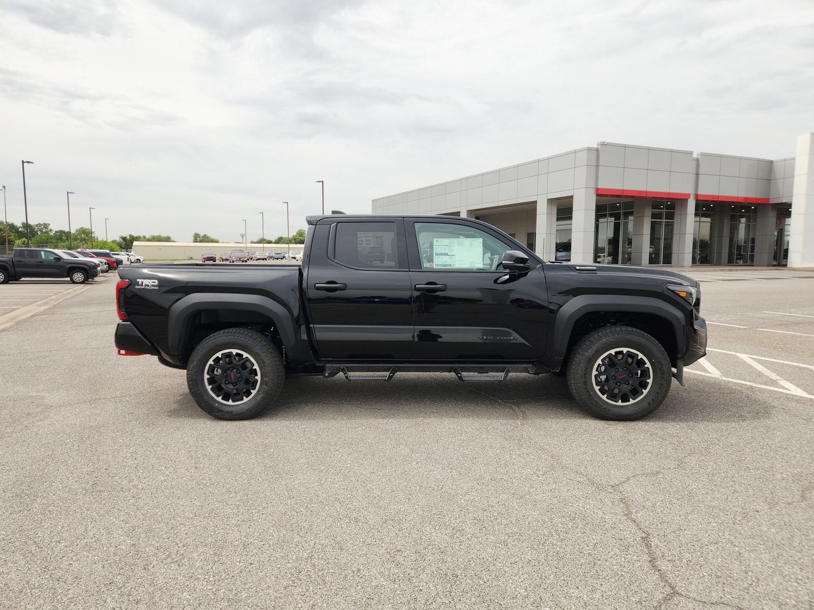 2026 Toyota Tacoma i-FORCE MAX Tacoma TRD Off-Road