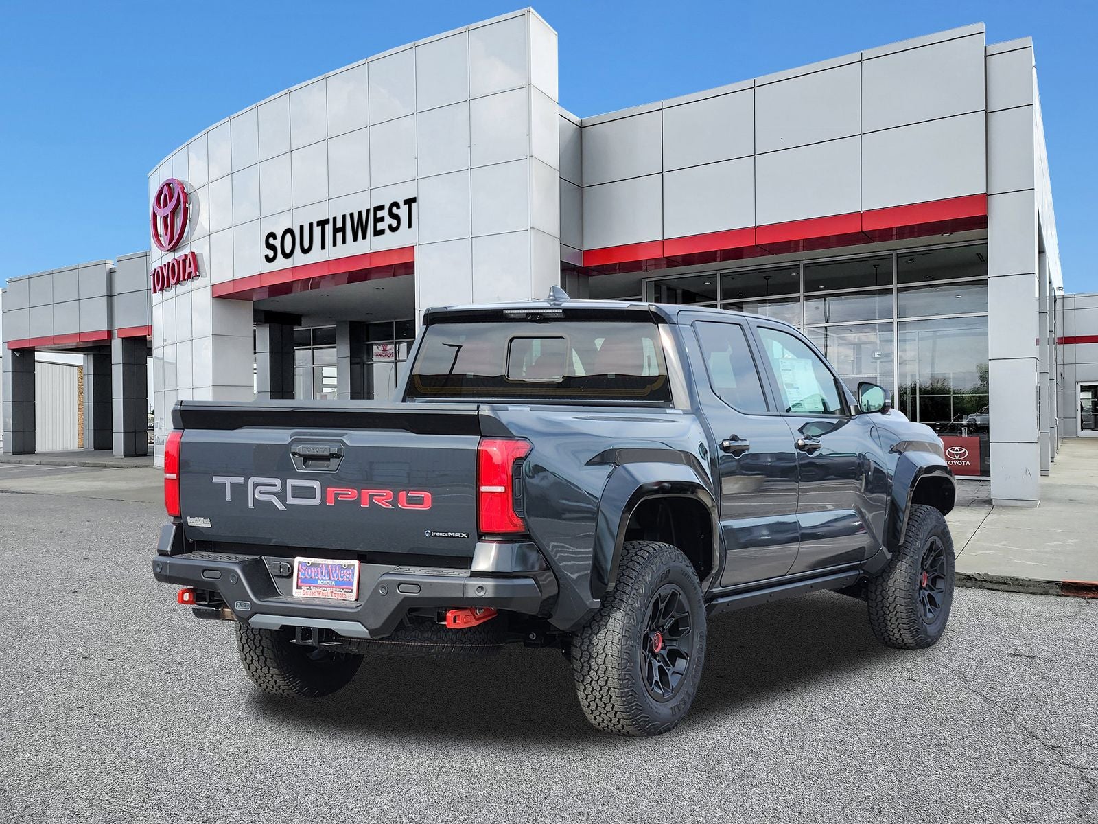 2026 Toyota Tacoma i-FORCE MAX Tacoma TRD Pro