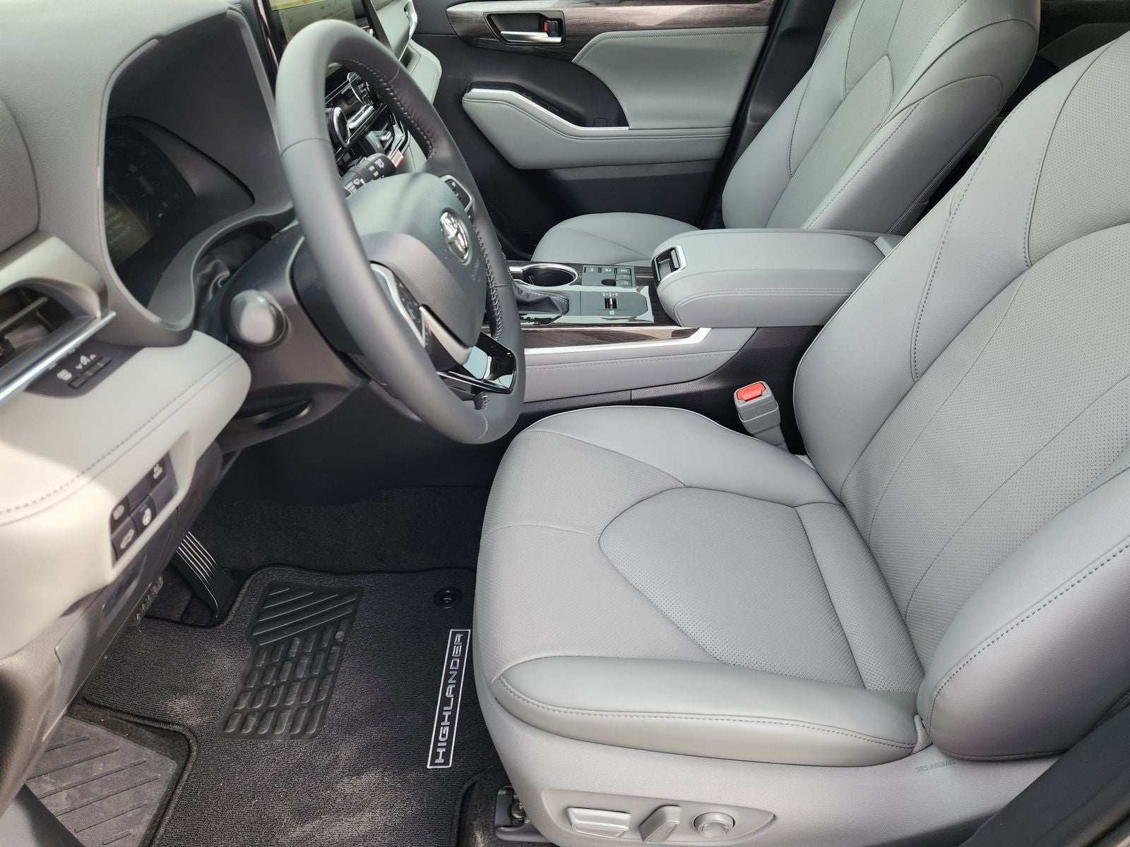 2026 Toyota Highlander Hybrid Limited