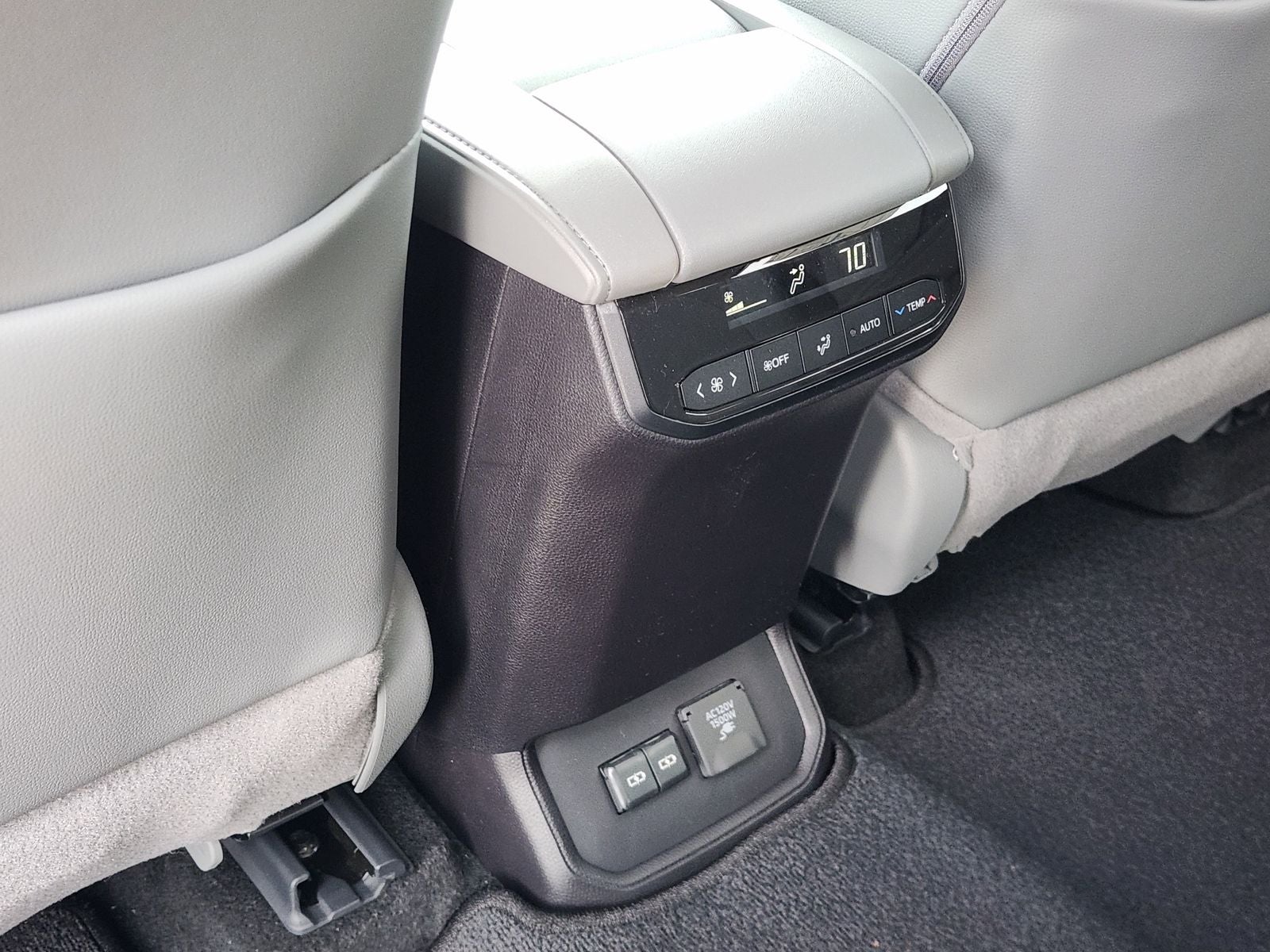 2026 Toyota Highlander Hybrid Limited