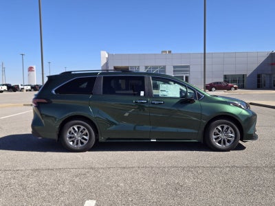 2026 Toyota Sienna XLE