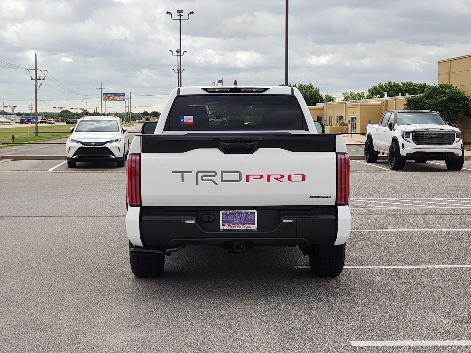 2026 Toyota Tundra i-FORCE MAX Tundra TRD Pro