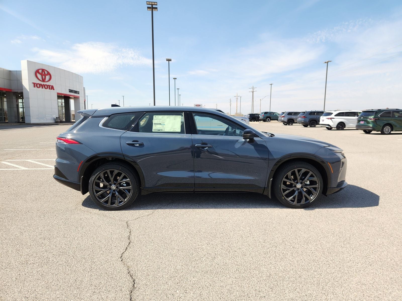 2026 Toyota Toyota Crown Signia Limited