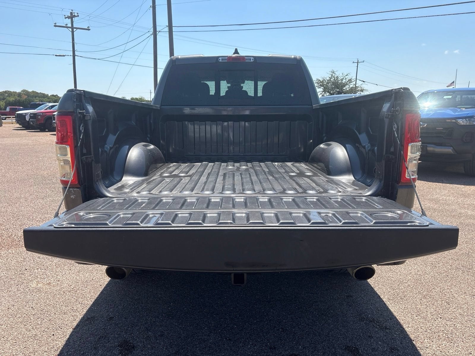2020 RAM 1500 Big Horn Quad Cab 4x4 6'4" Box