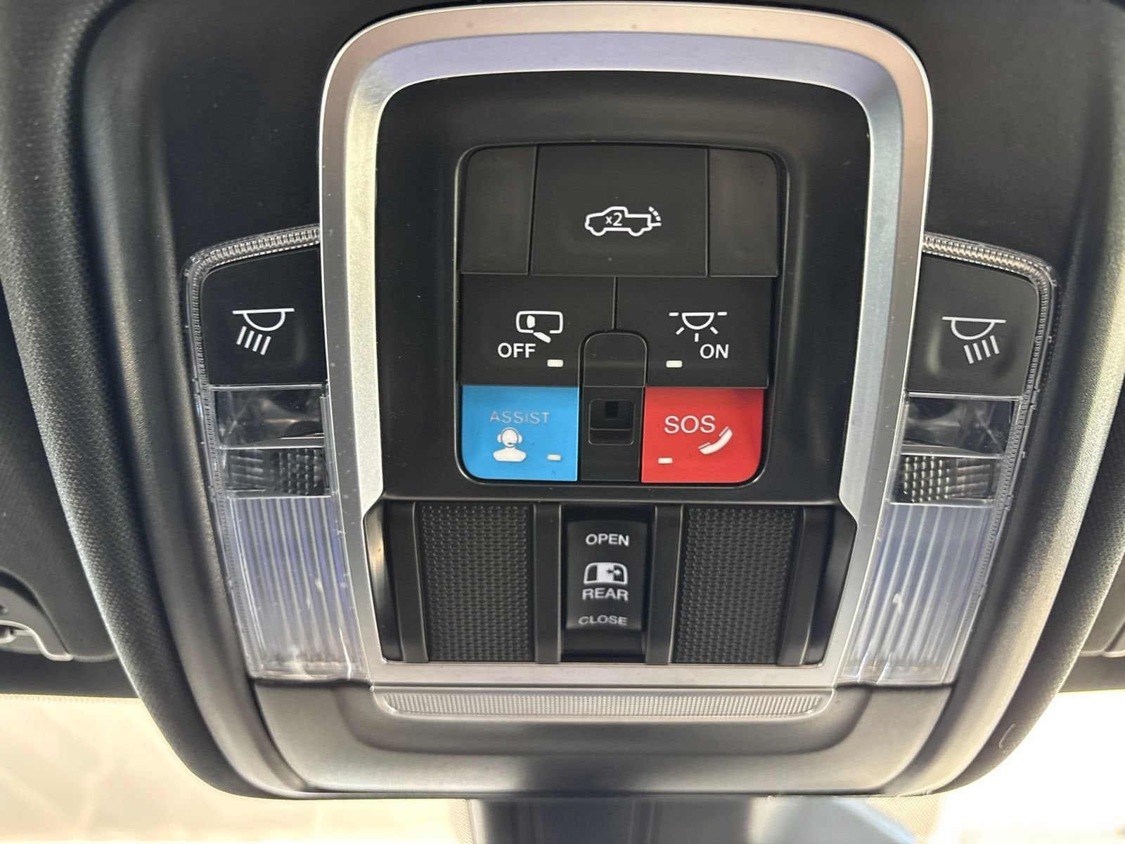 2025 RAM 1500 Laramie Crew Cab 4x4 5'7" Box