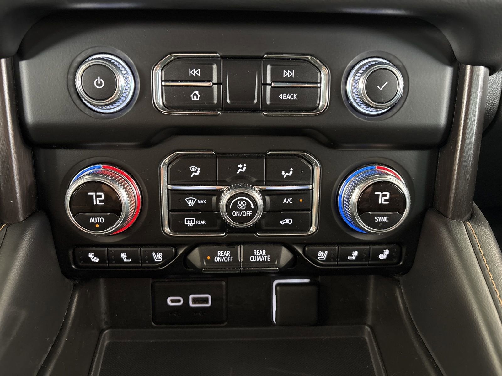2022 GMC Yukon AT4