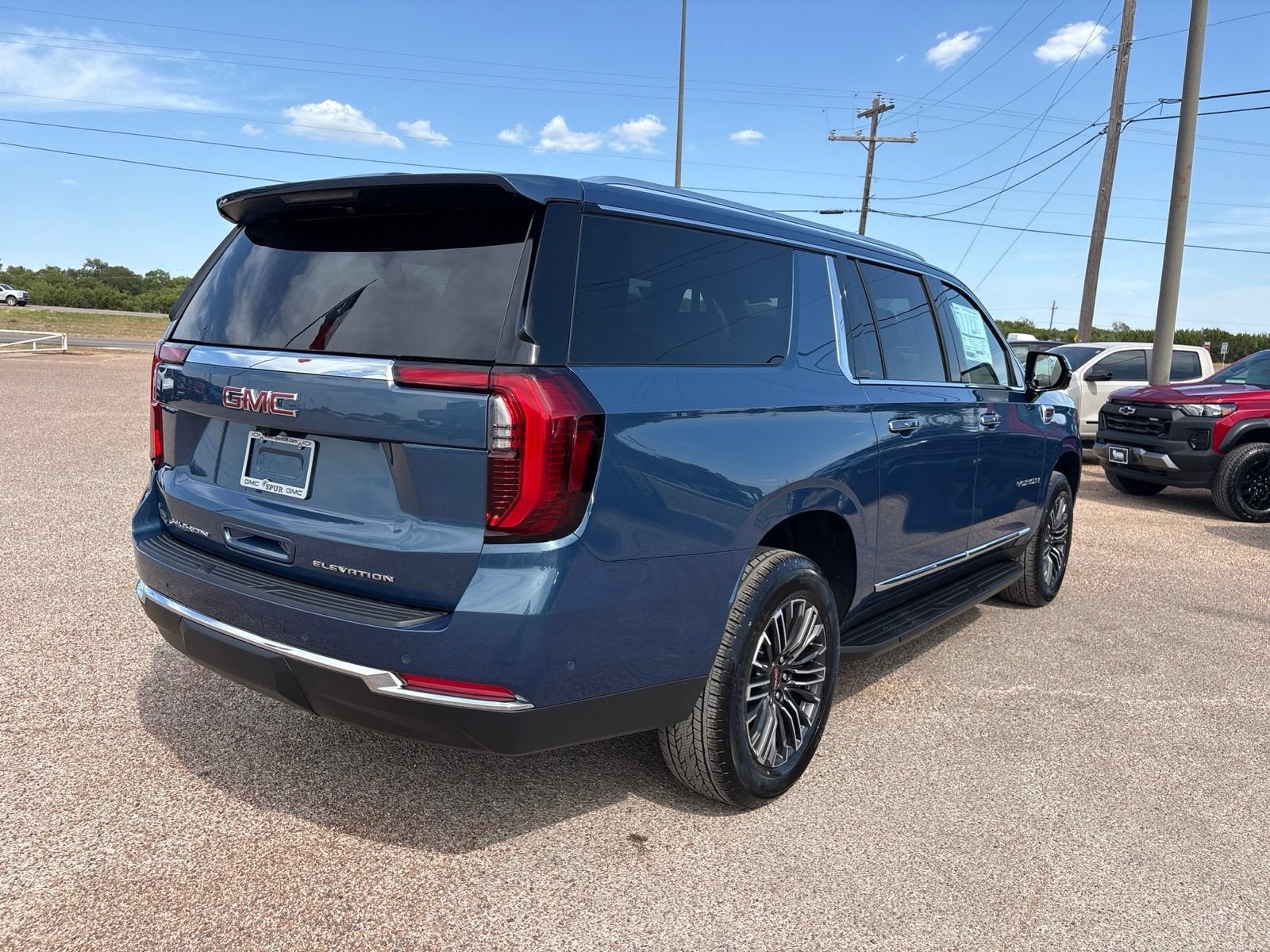 2026 GMC Yukon XL Elevation