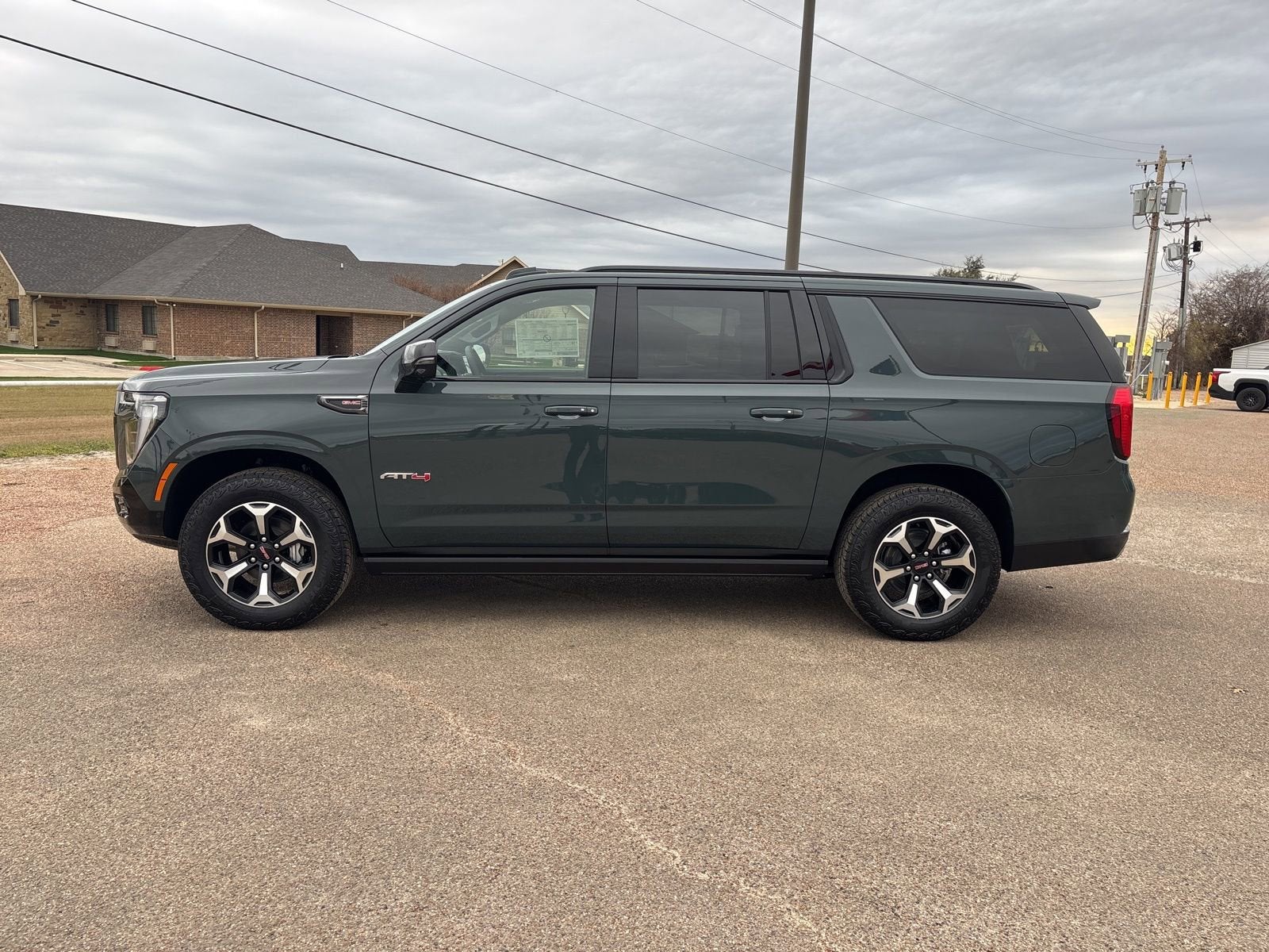 2026 GMC Yukon XL AT4