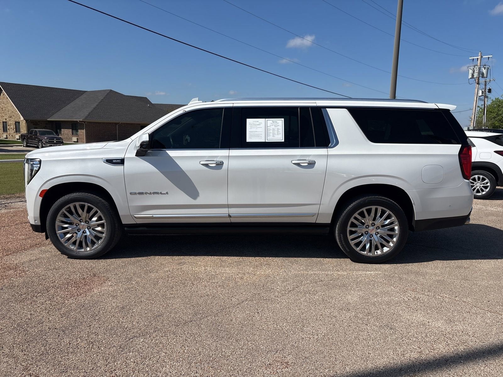 2023 GMC Yukon XL Denali