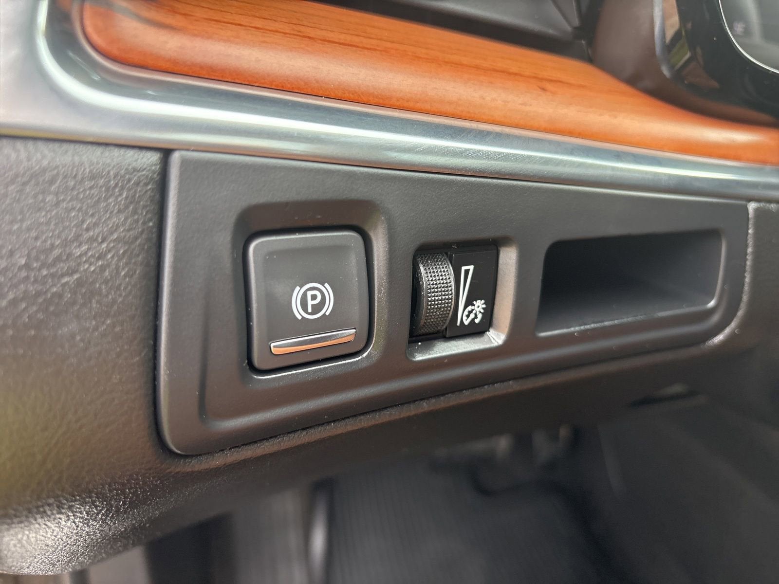 2020 Cadillac XT5 Premium Luxury FWD
