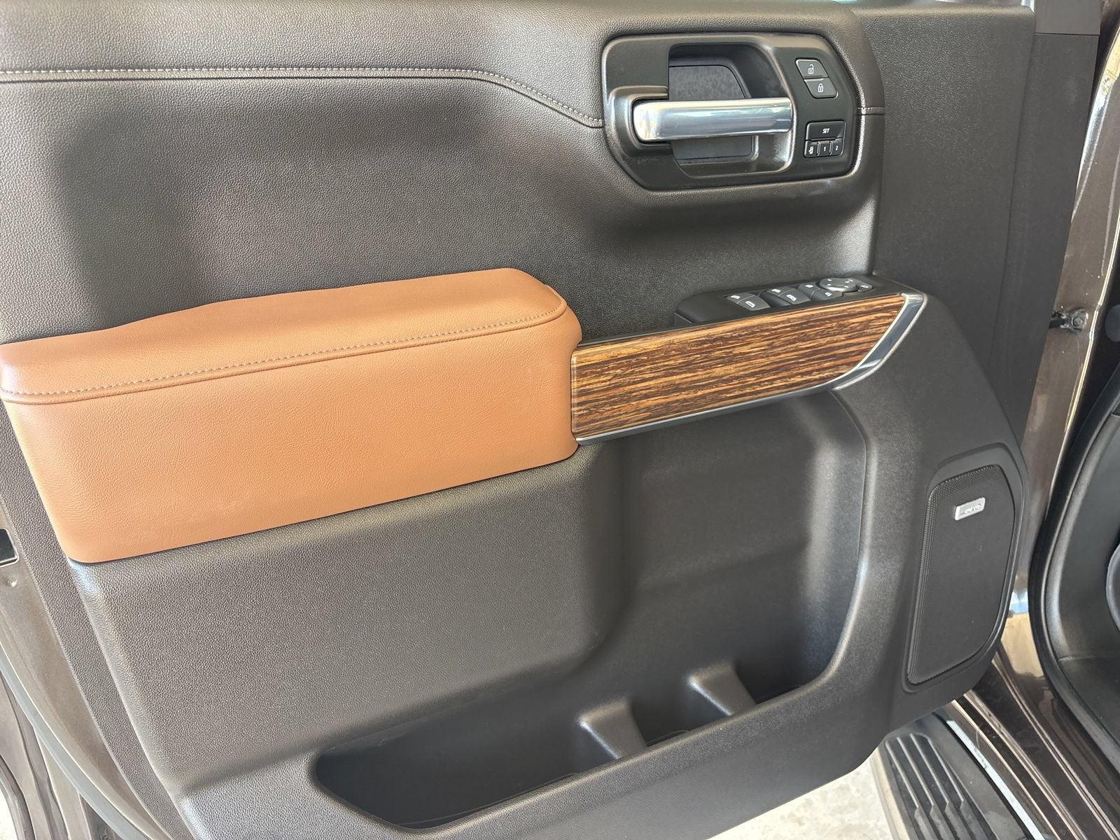 2022 Chevrolet Silverado 1500 LTD High Country