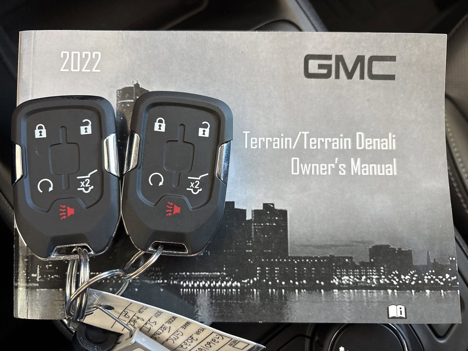 2022 GMC Terrain SLT