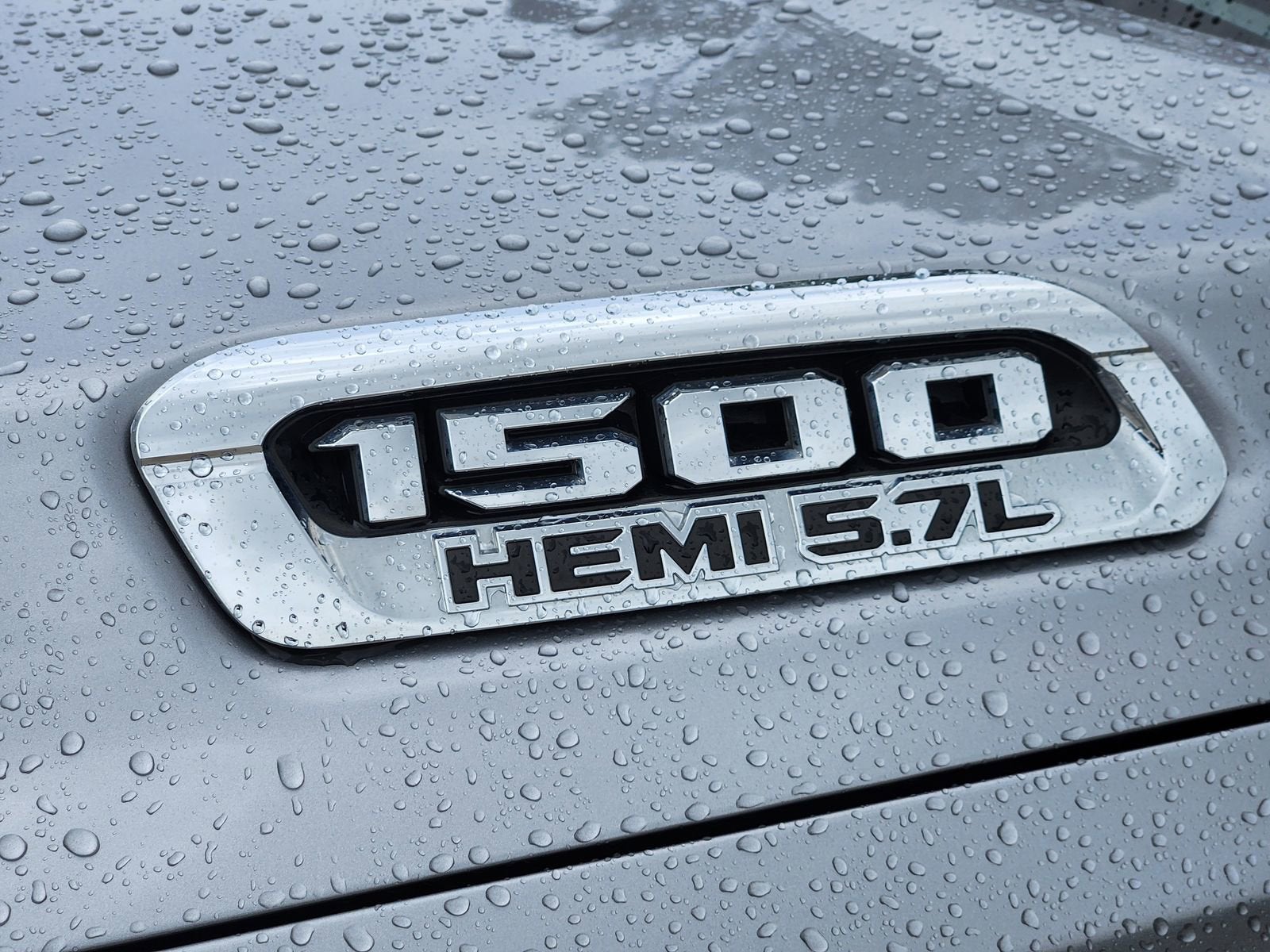 2019 RAM 1500 Laramie Crew Cab 4x2 5'7" Box
