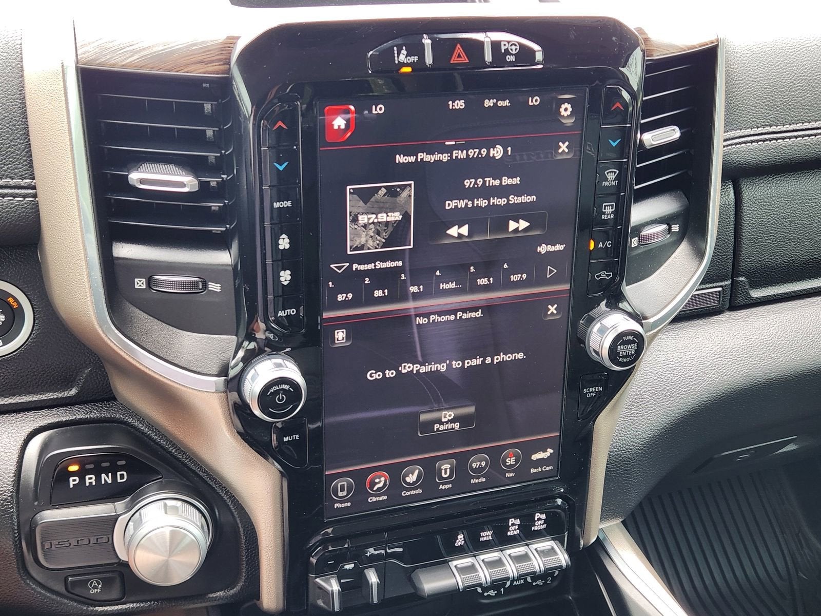 2019 RAM 1500 Laramie Crew Cab 4x2 5'7" Box
