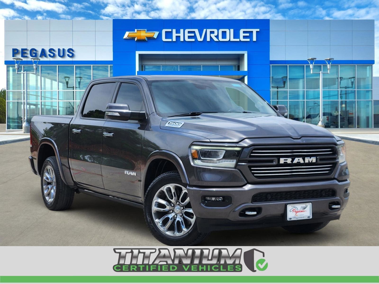 2021 RAM 1500 Laramie Crew Cab 4x2 5'7" Box