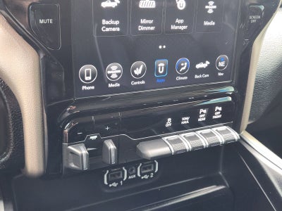 2021 RAM 1500 Laramie Crew Cab 4x2 5'7" Box