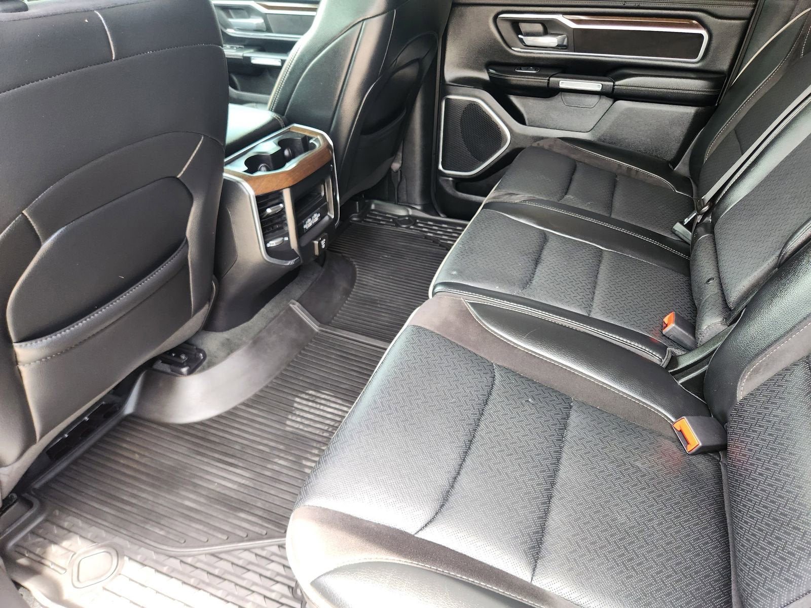 2021 RAM 1500 Laramie Crew Cab 4x2 5'7" Box