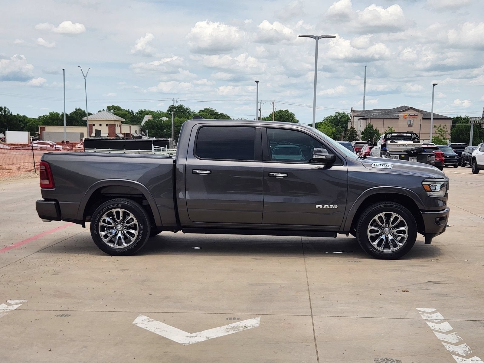 2021 RAM 1500 Laramie Crew Cab 4x2 5'7" Box