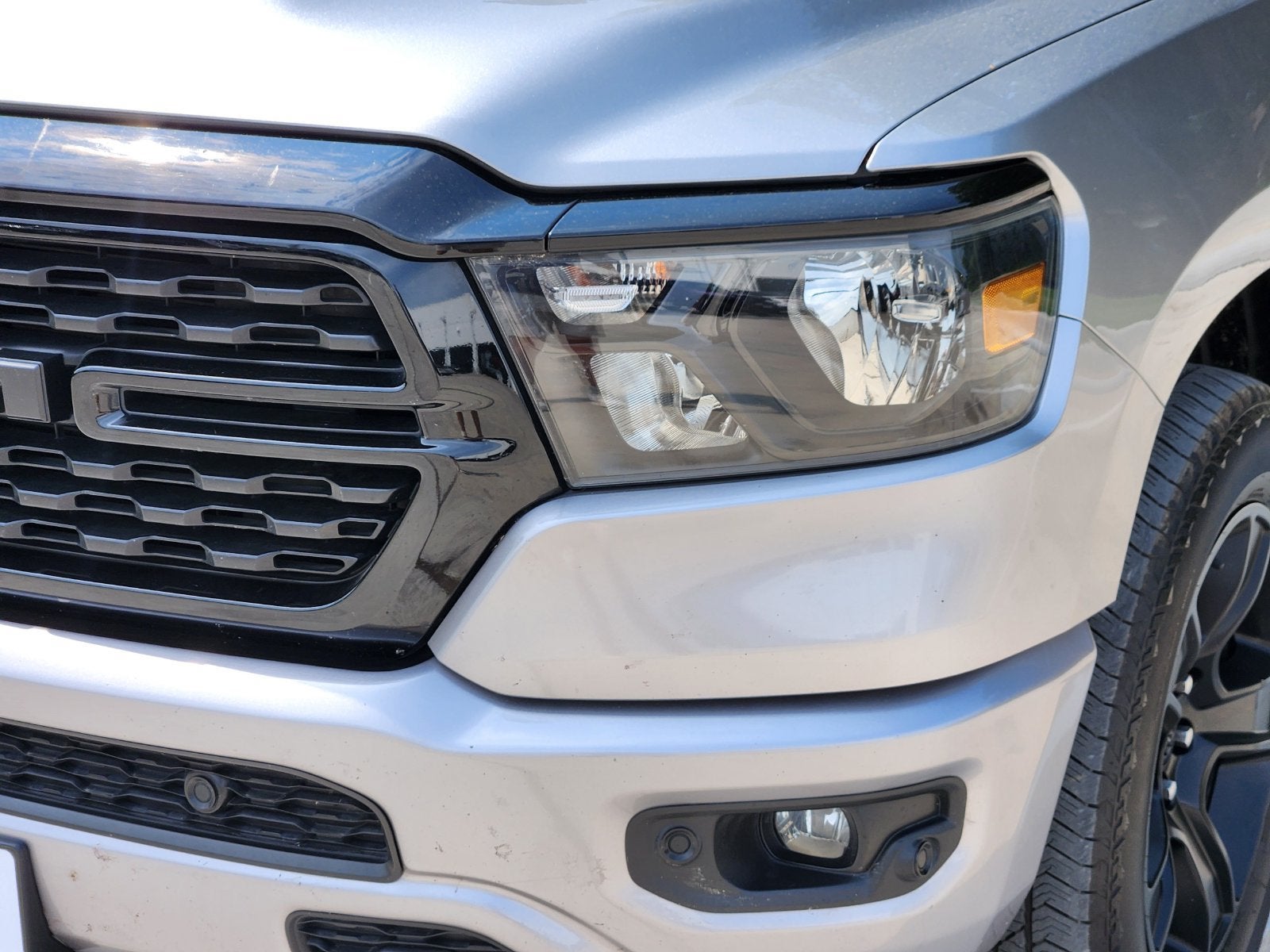 2023 RAM 1500 Lone Star Crew Cab 4x4 5'7" Box