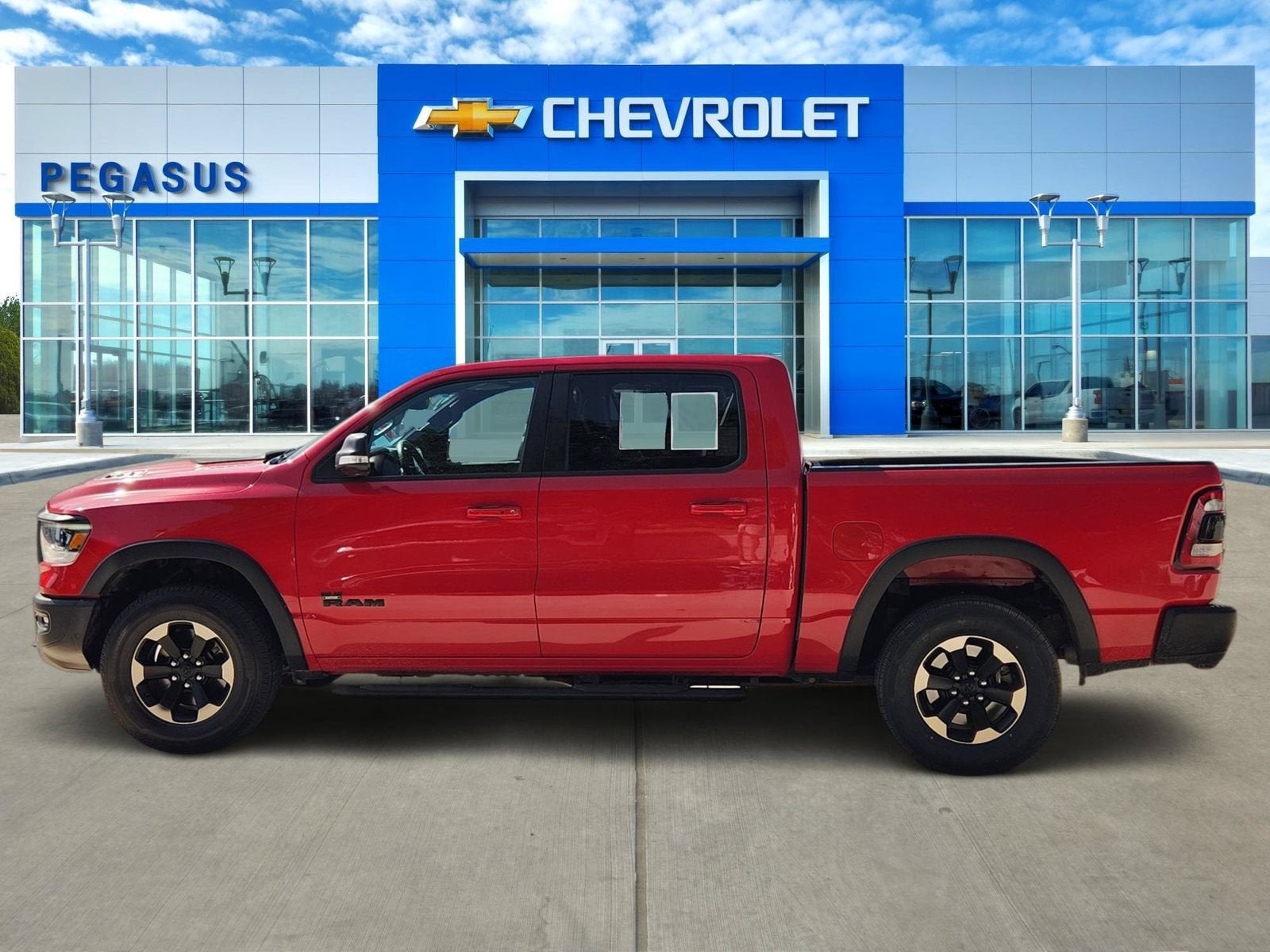 2019 RAM 1500 Rebel Crew Cab 4x4 5'7" Box
