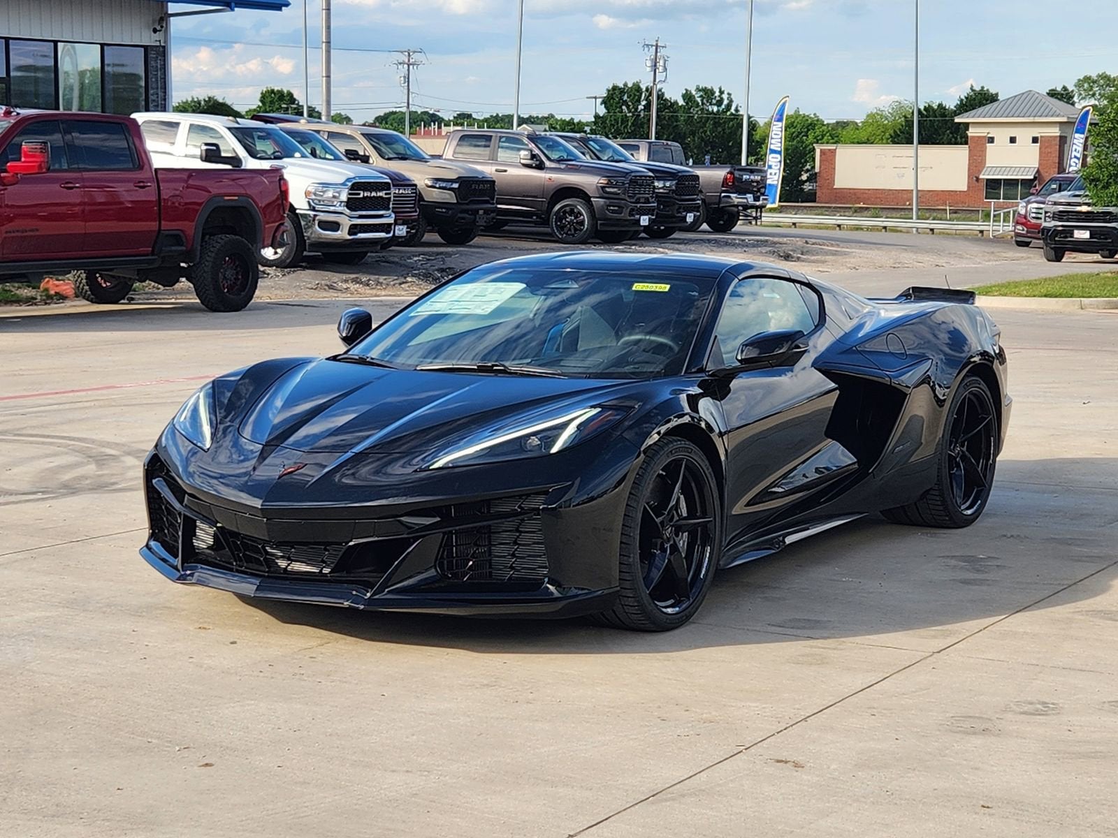 2025 Chevrolet Corvette E-Ray 1LZ