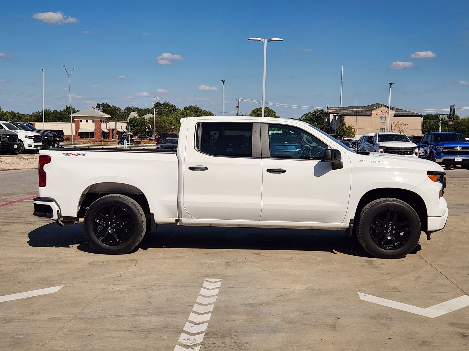2025 Chevrolet Silverado 1500 Custom