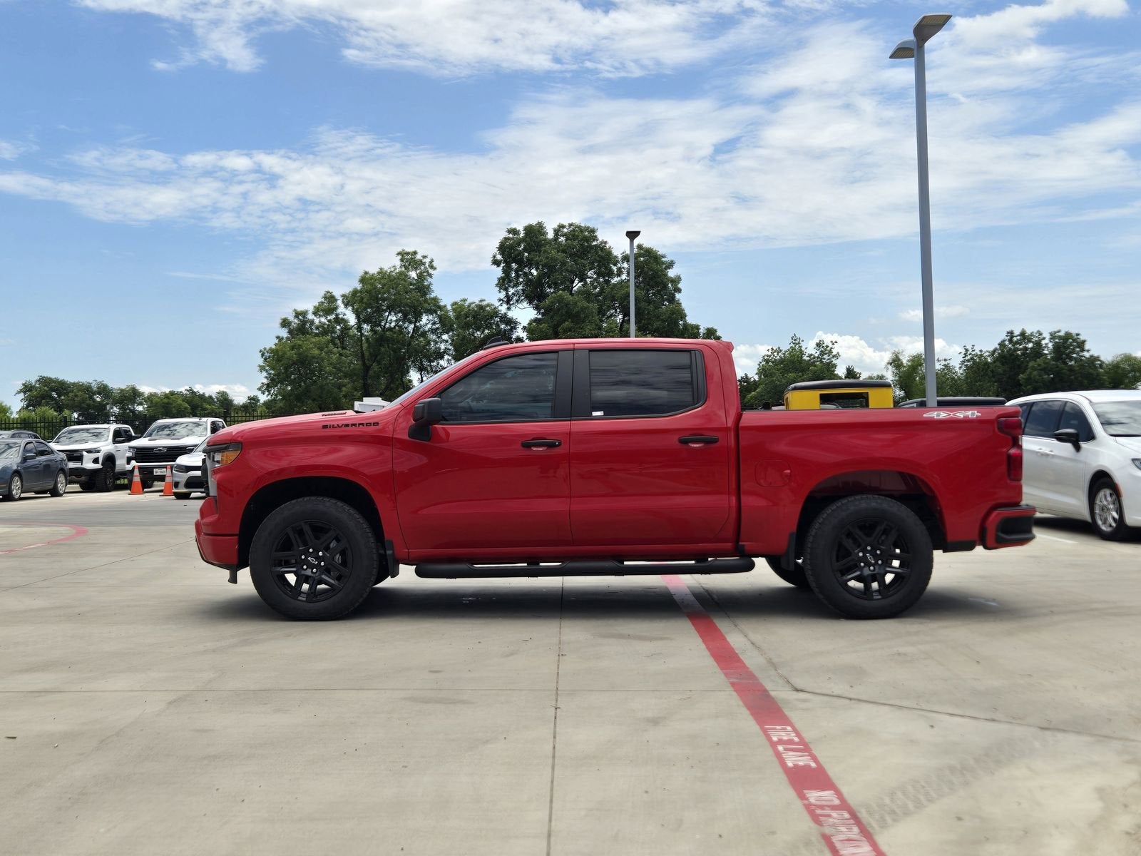 2025 Chevrolet Silverado 1500 Custom