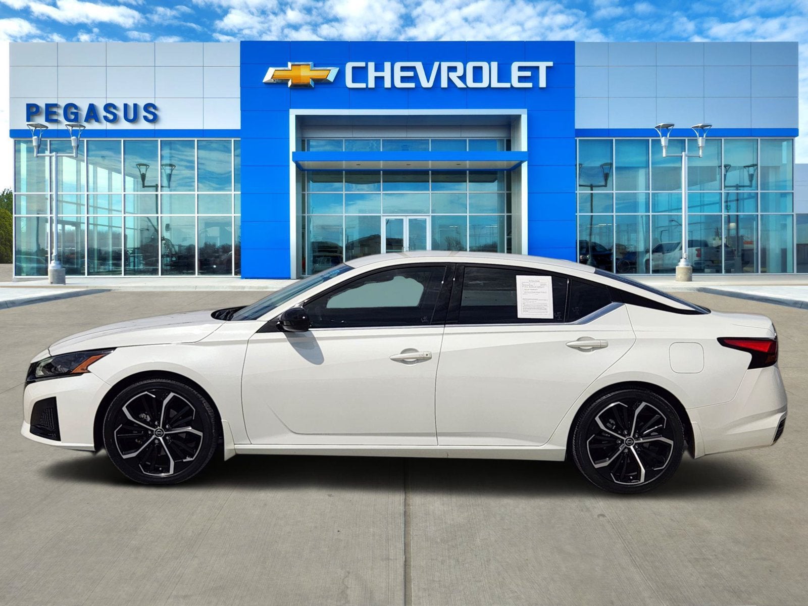 2024 Nissan Altima SR FWD