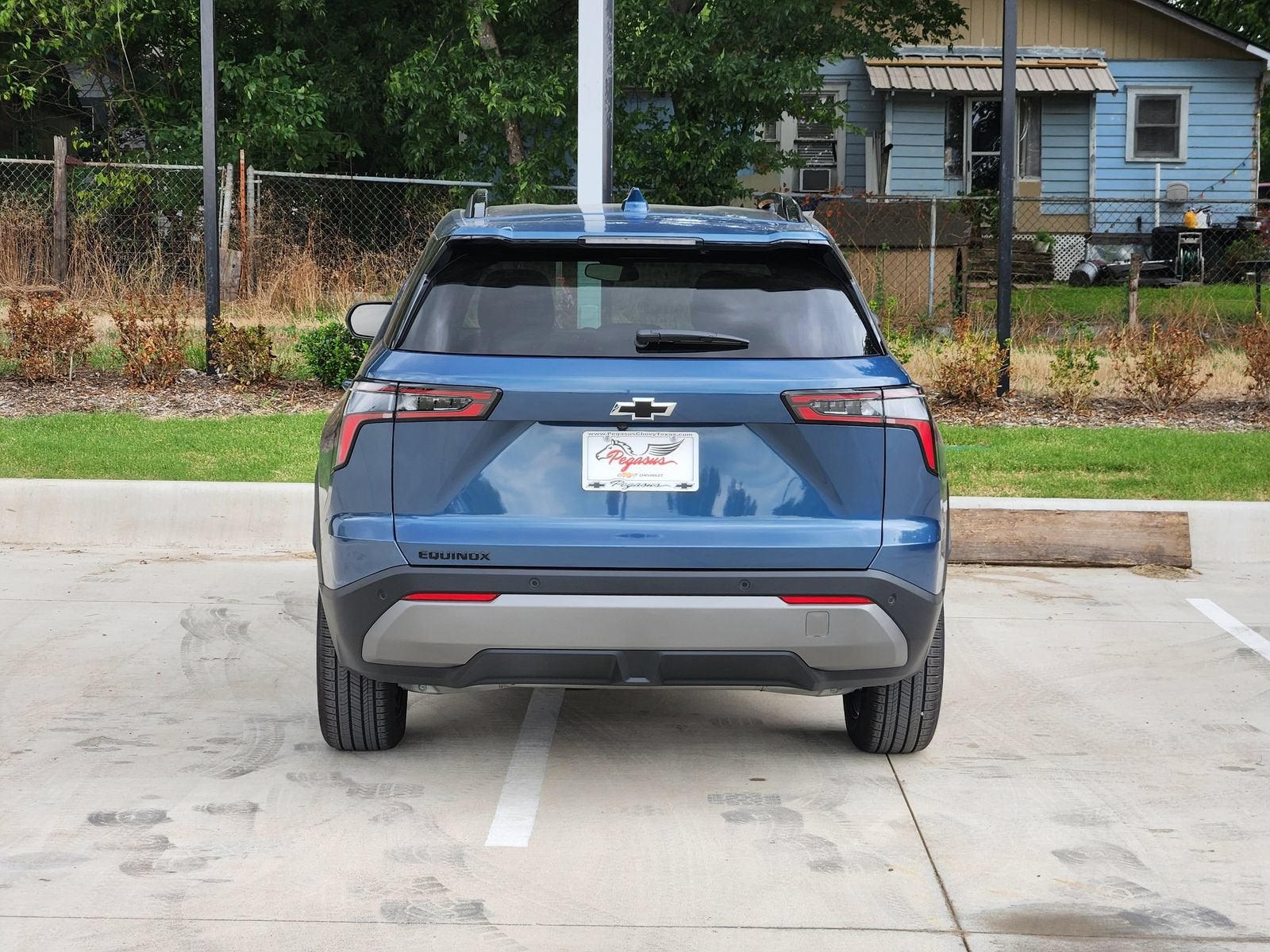 2027 Chevrolet Equinox LT