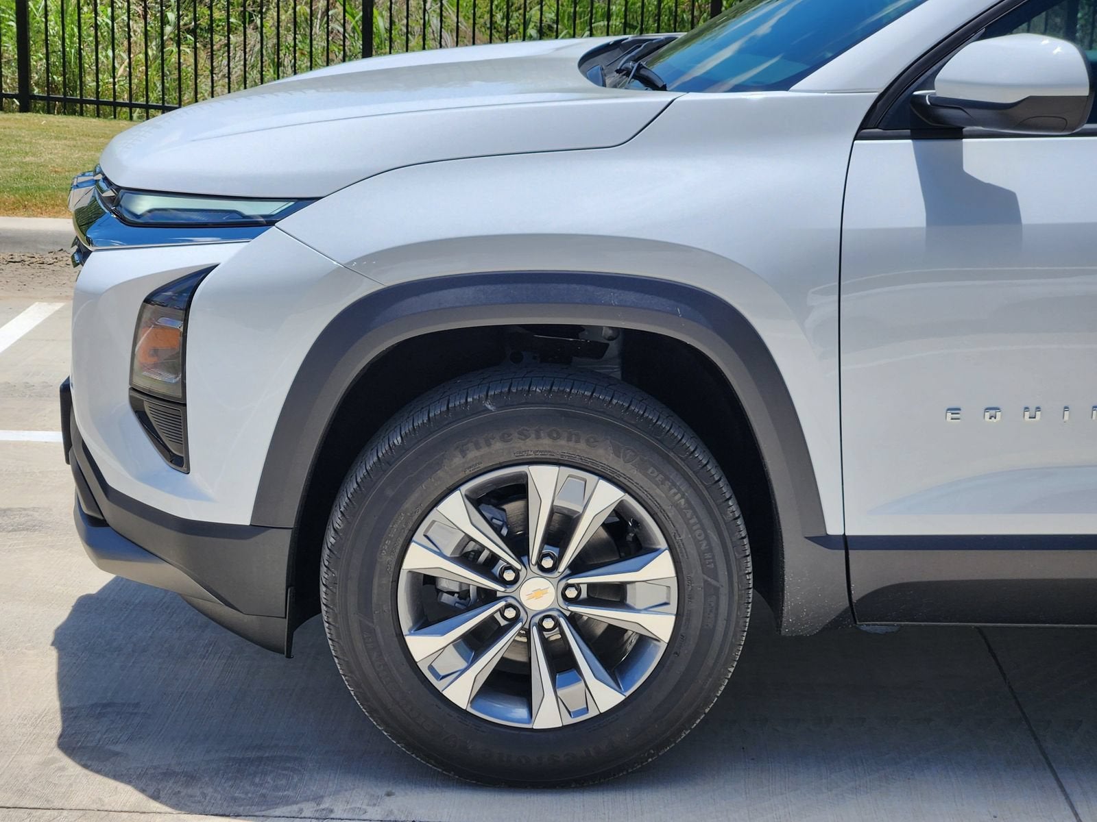 2027 Chevrolet Equinox FWD LT