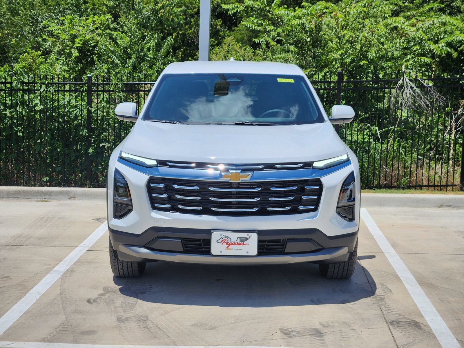 2027 Chevrolet Equinox FWD LT