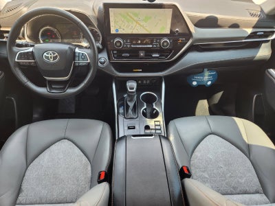 2023 Toyota Highlander Hybrid XLE Bronze