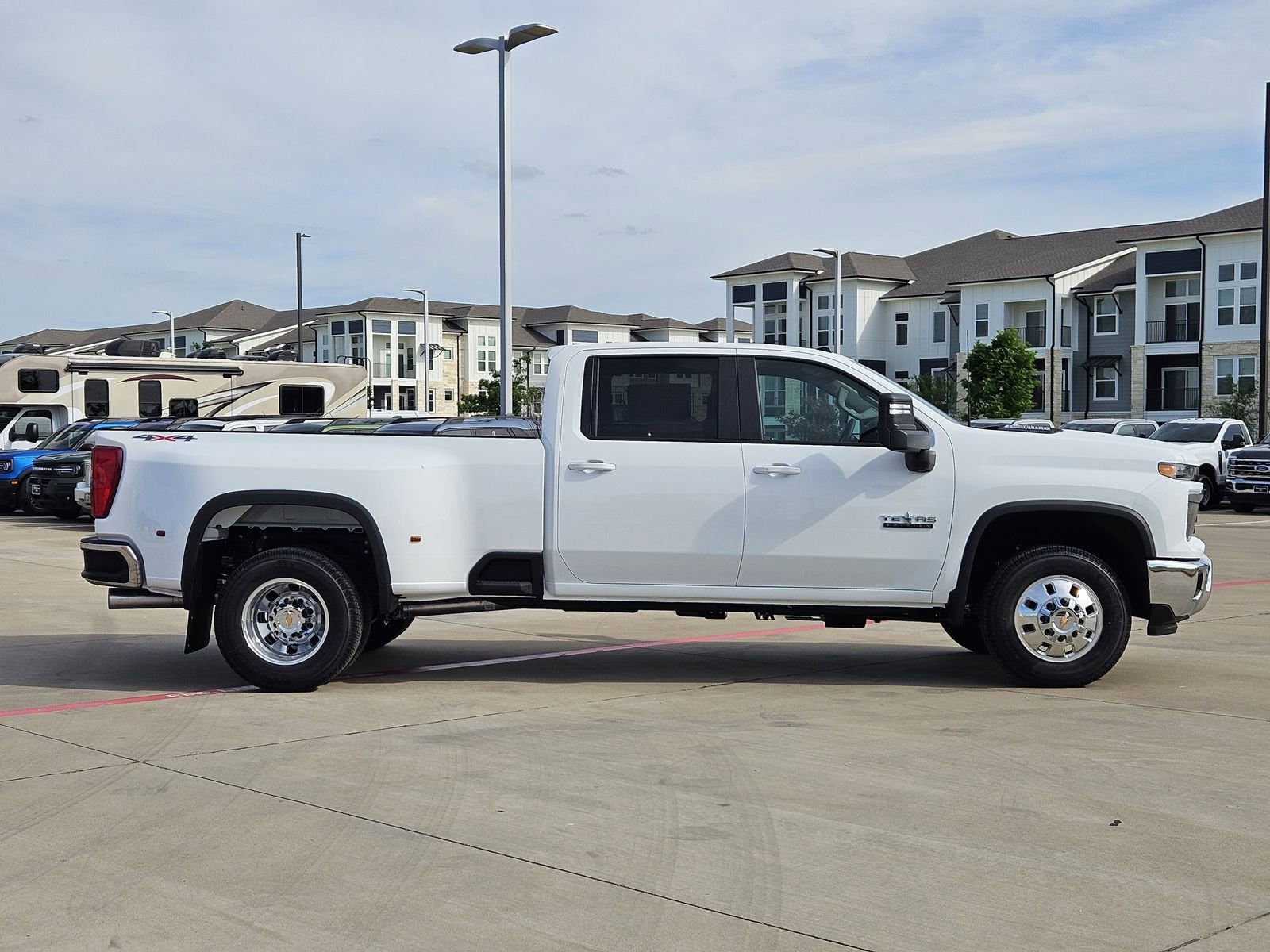 2026 Chevrolet Silverado 3500 HD LT DRW