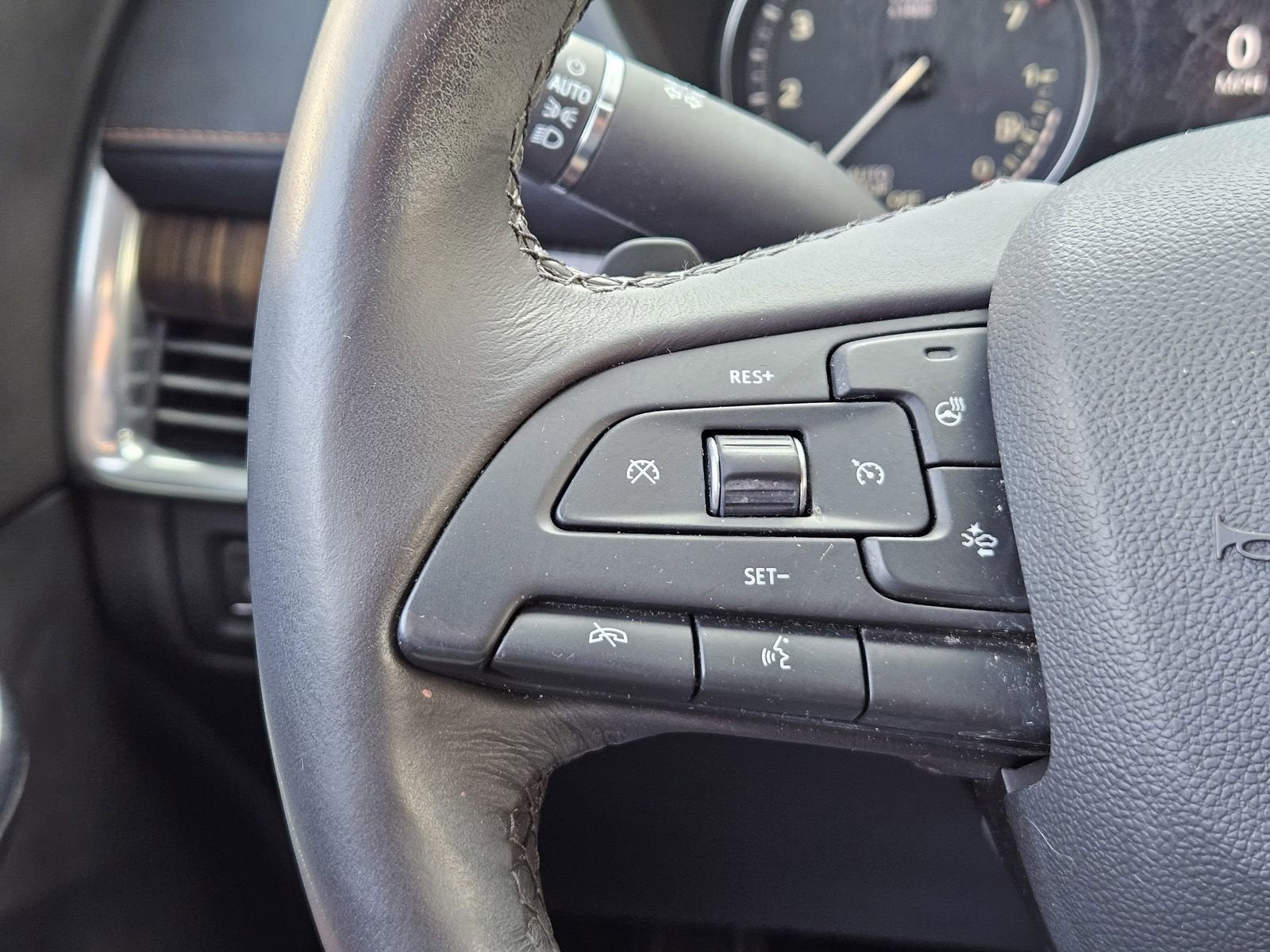 2019 Cadillac XT4 FWD Premium Luxury