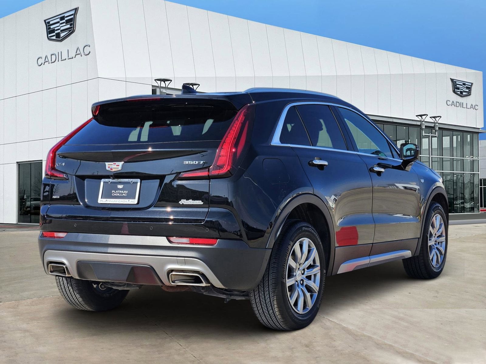 2023 Cadillac XT4 Premium Luxury