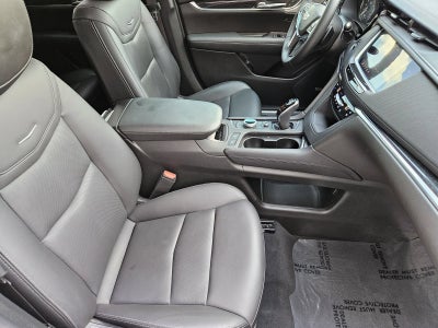 2022 Cadillac XT5 FWD Premium Luxury