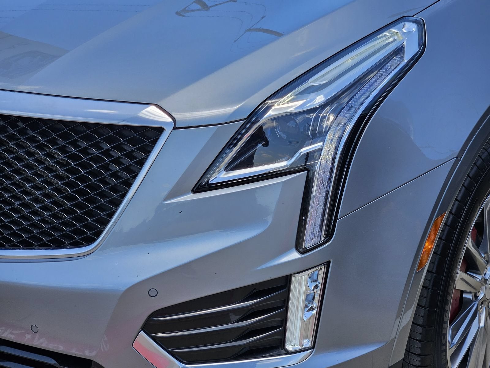 2025 Cadillac XT5 Sport