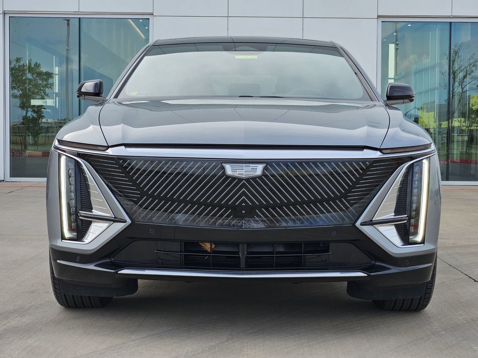 2024 Cadillac LYRIQ Luxury 3