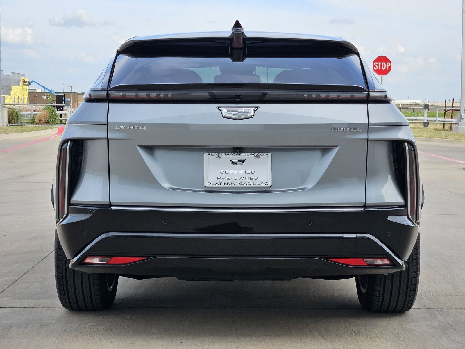 2024 Cadillac LYRIQ Luxury 3