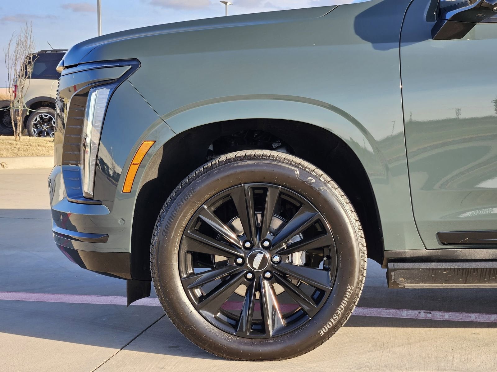 2025 Cadillac Escalade ESV Sport