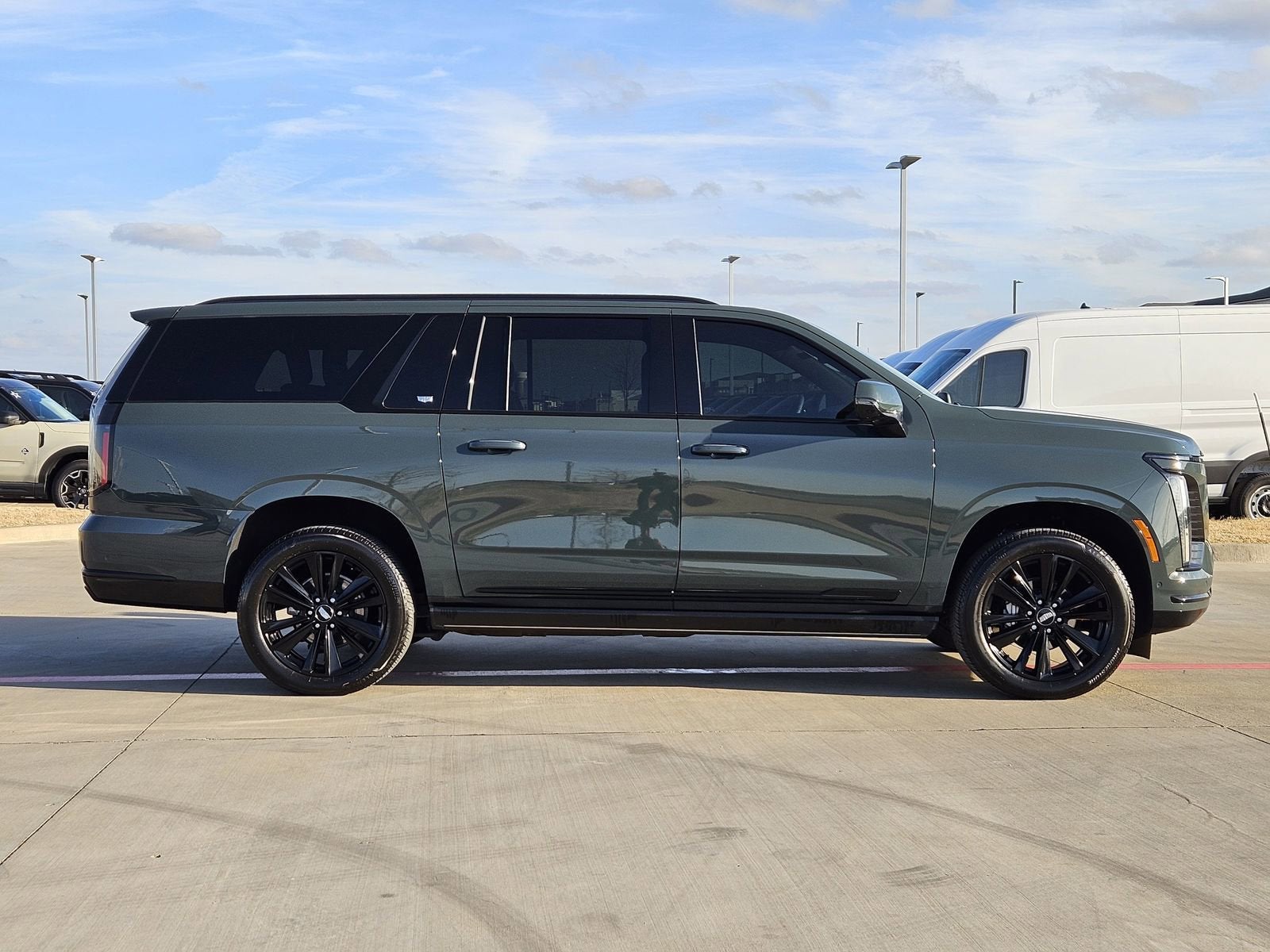 2025 Cadillac Escalade ESV Sport